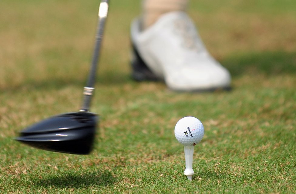 ¿Qué tiene el golf para que China le haya declarado la guerra?