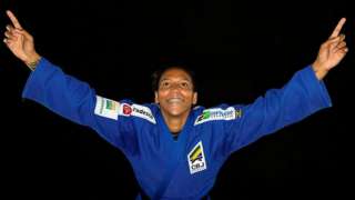 "La mona que debía estar enjaulada es hoy campeona olímpica en casa": la historia de Rafaela Silva, la yudoca que superó los prejuicios para ganar el oro en Río 2016
