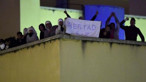 Qué son los polémicos centros de internamiento de extranjeros en Europa