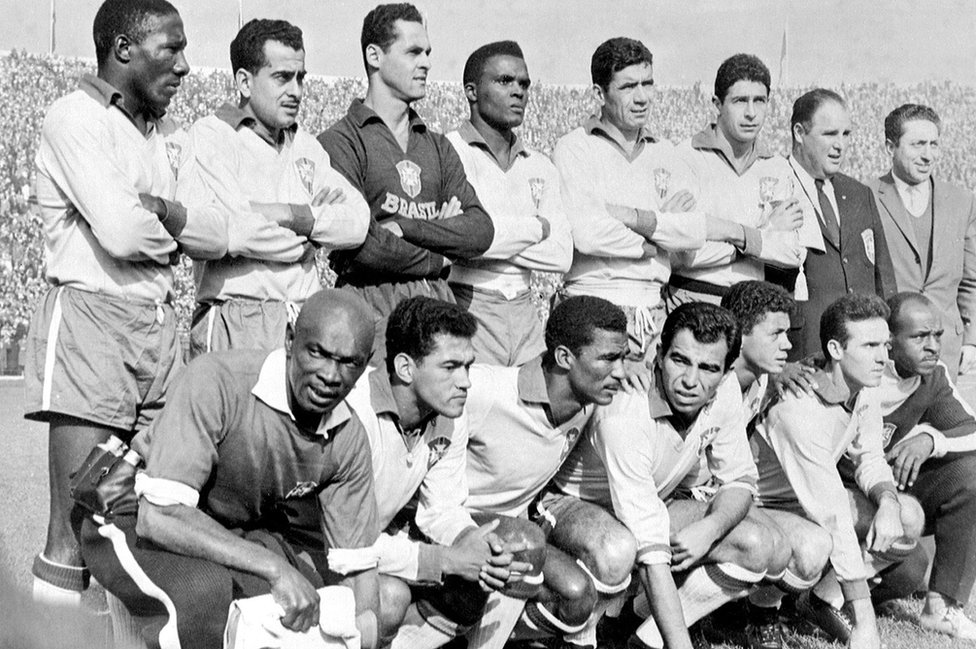 Desaparecen los restos de la leyenda del fútbol brasileño Garrincha