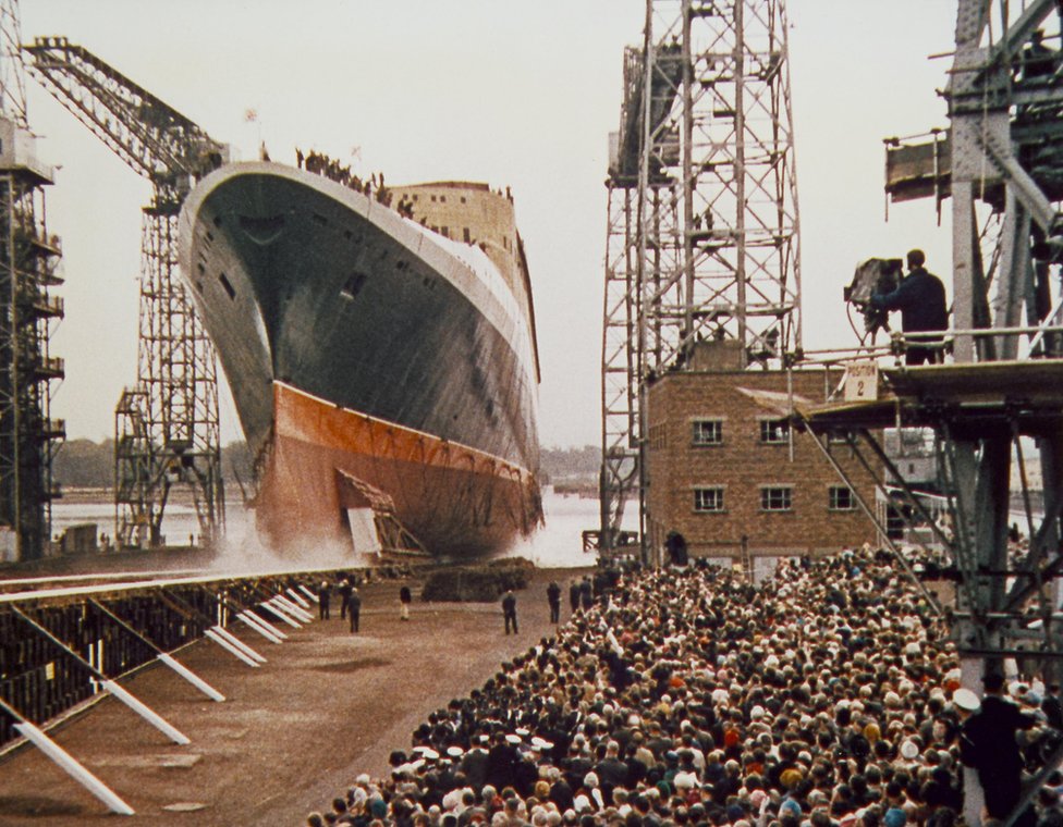 7 datos curiosos sobre el Queen Elizabeth 2, el buque insignia británico que cumple 50 años