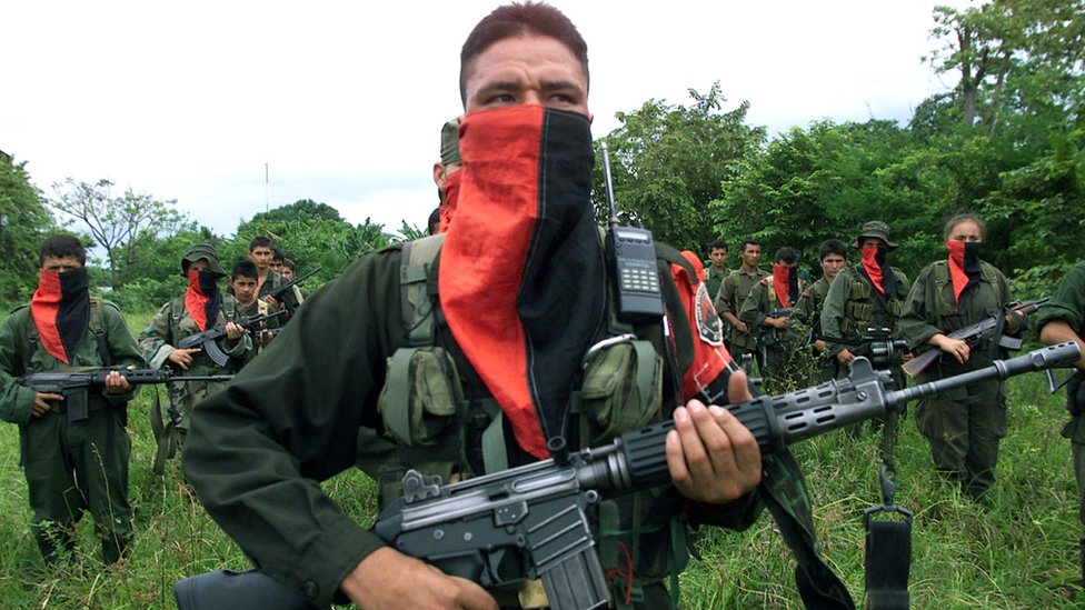 Hijos de la revolución cubana y católicos: cómo es la guerrilla colombiana del ELN y qué la diferencia de las FARC