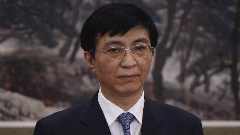 Quién es Wang Huning, el verdadero cerebro tras el poder de Xi Jinping y sus predecesores en China
