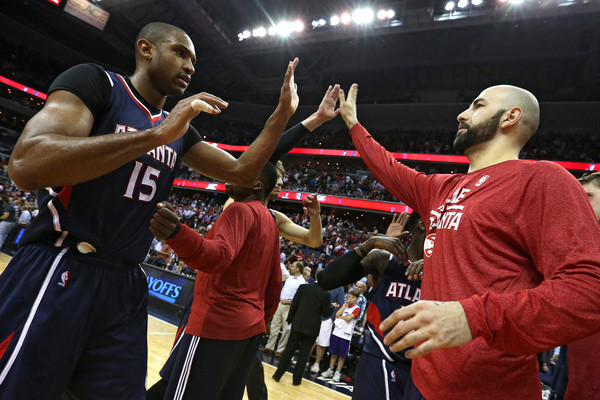 Golden State y Hawks empatan sus series y recuperan ventaja de local