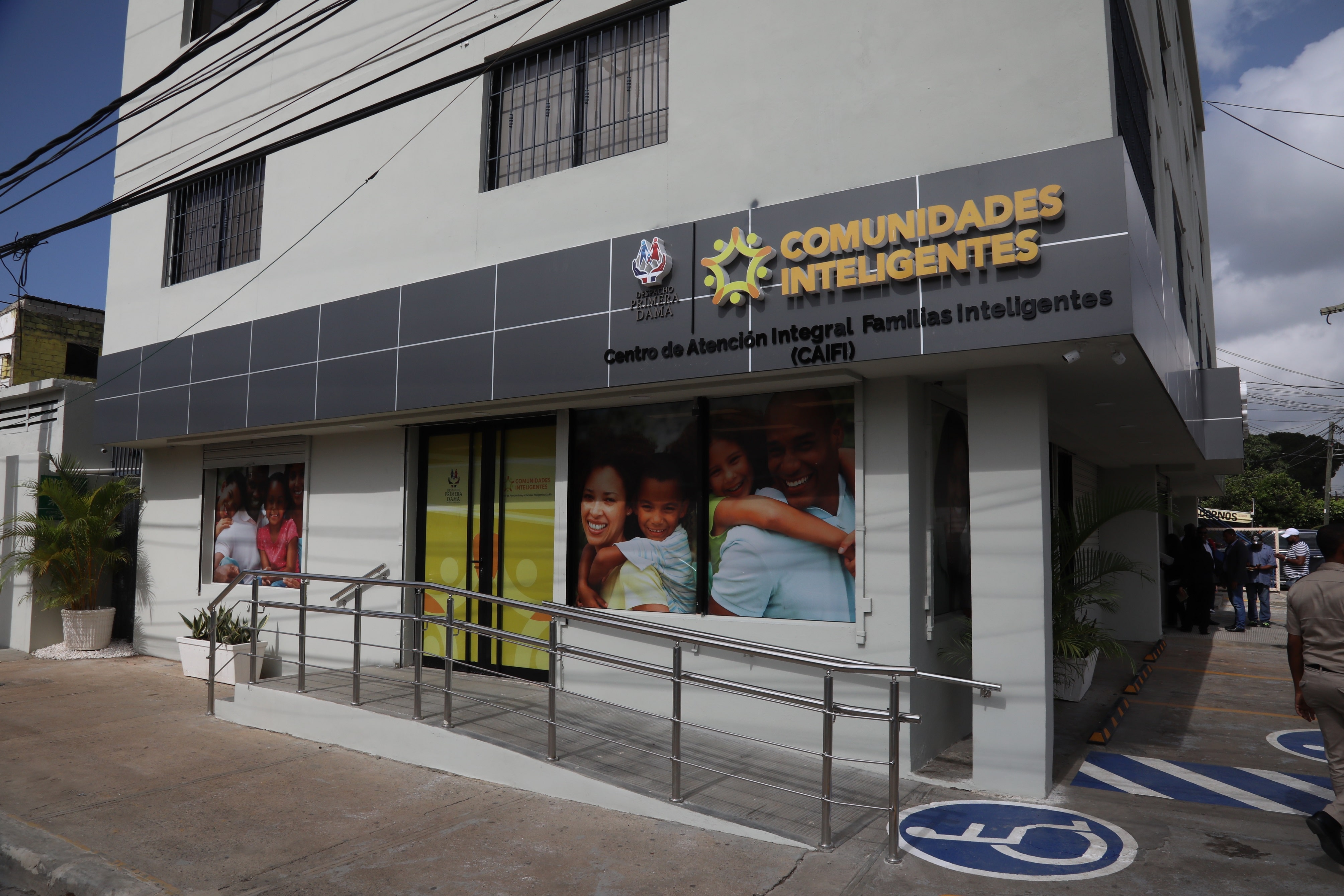 Nuevo local del Centro de Atención Integral Familias Inteligentes (CAIFI) 