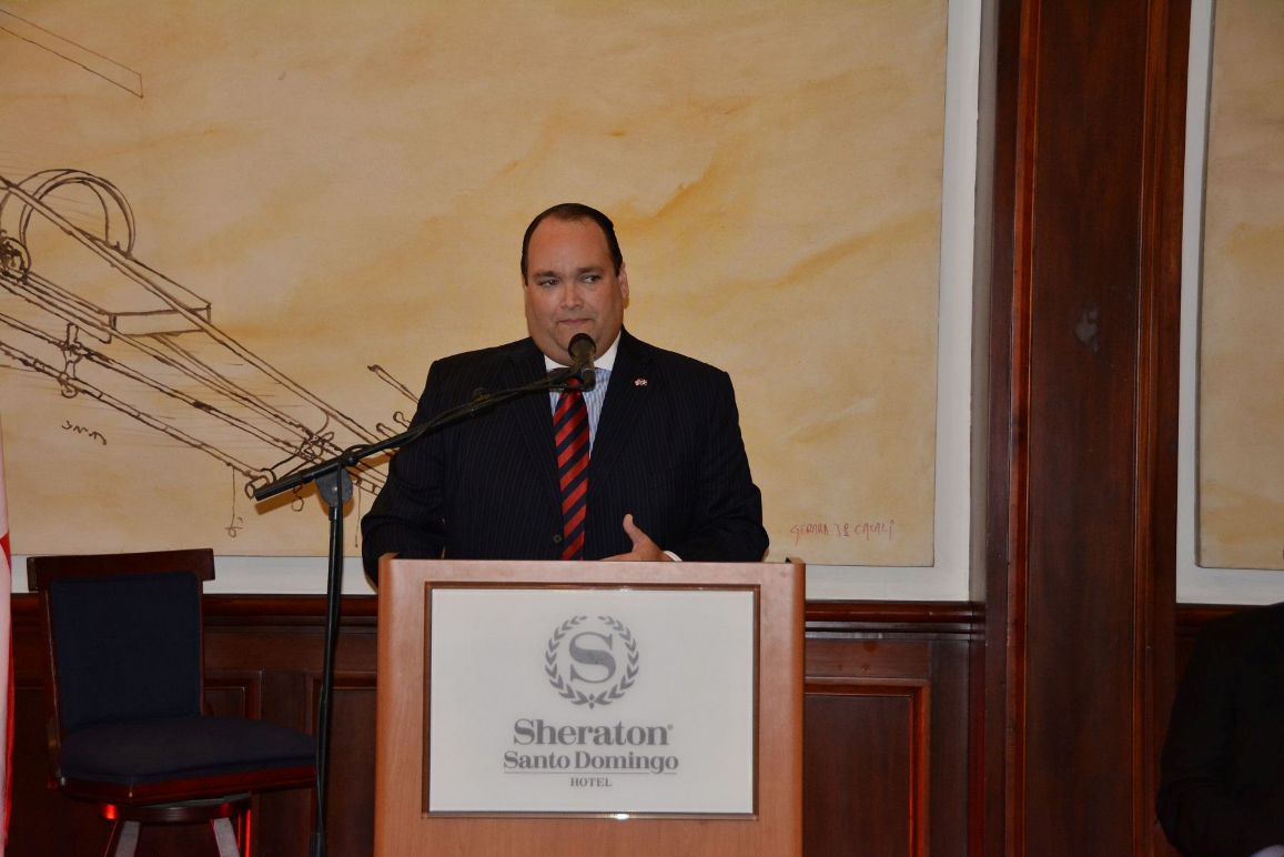 Representante de la isla dice Puerto Rico no está en competencia República Dominicana