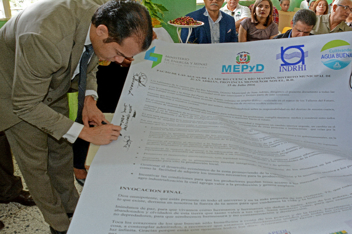 Firman el “Pacto de las Aguas” en la microcuenca del Río Maimón