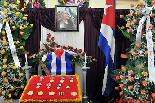 Músicos y artistas cubanos lamentan la muerte de la cantautora Sara González