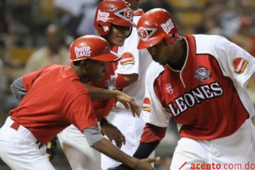 ¡Los Leones del Escogido campeones de la temporada 2011-2012!