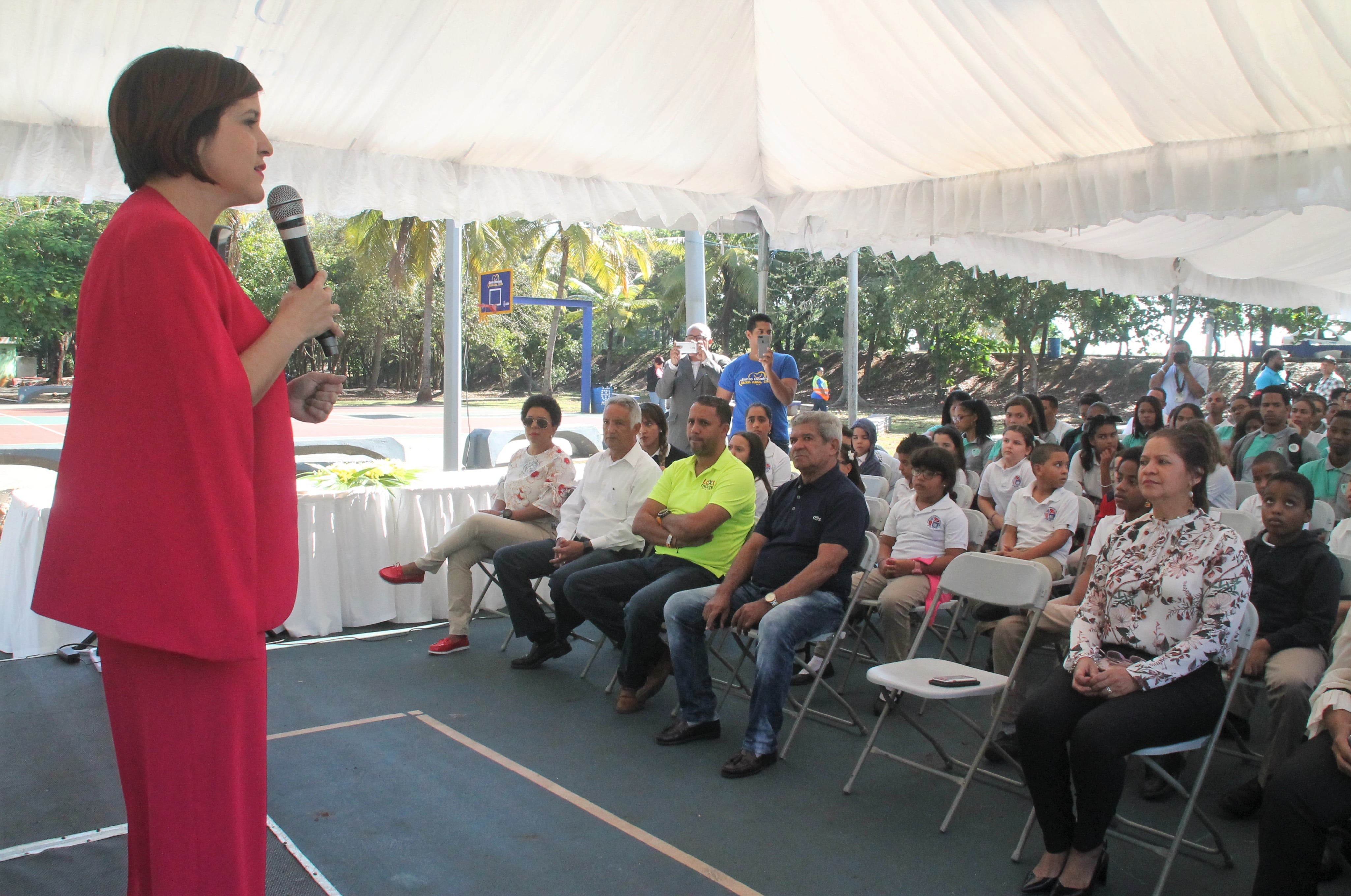 ADN reconoció a más de 300 estudiantes e instituciones sociales de la ciudad por su labor a favor del medio ambiente