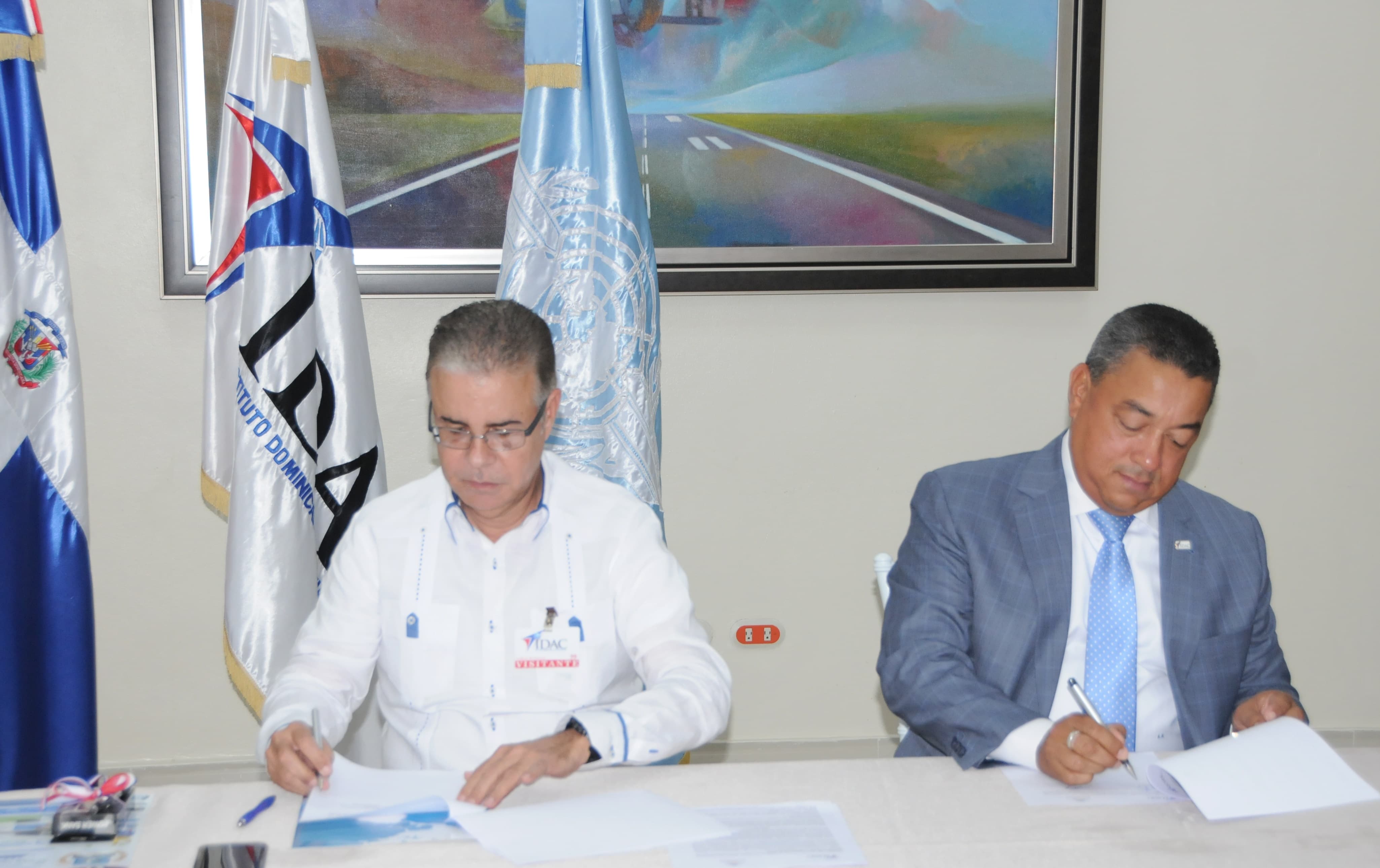 El IDAC y Adompretur firman protocolo de entendimiento