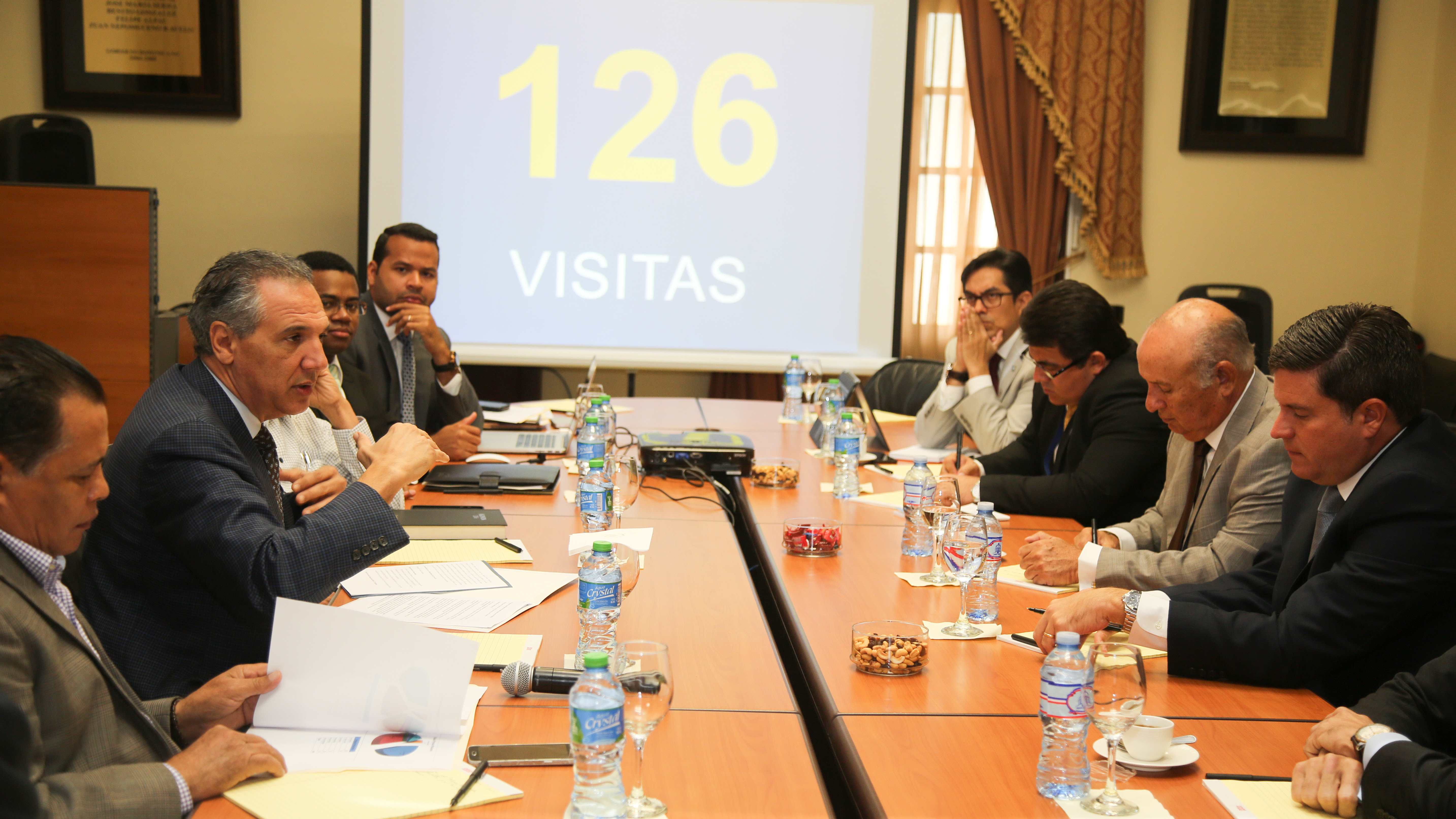 Panamá se interesa en proyectos sitúan a Danilo Medina entre los mejor valorados