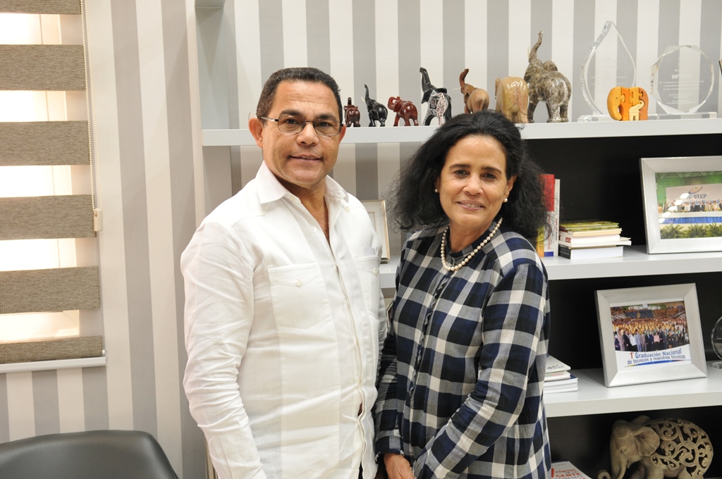 Embajadora de RD en Suecia aboga por la revalorización de la formación técnica