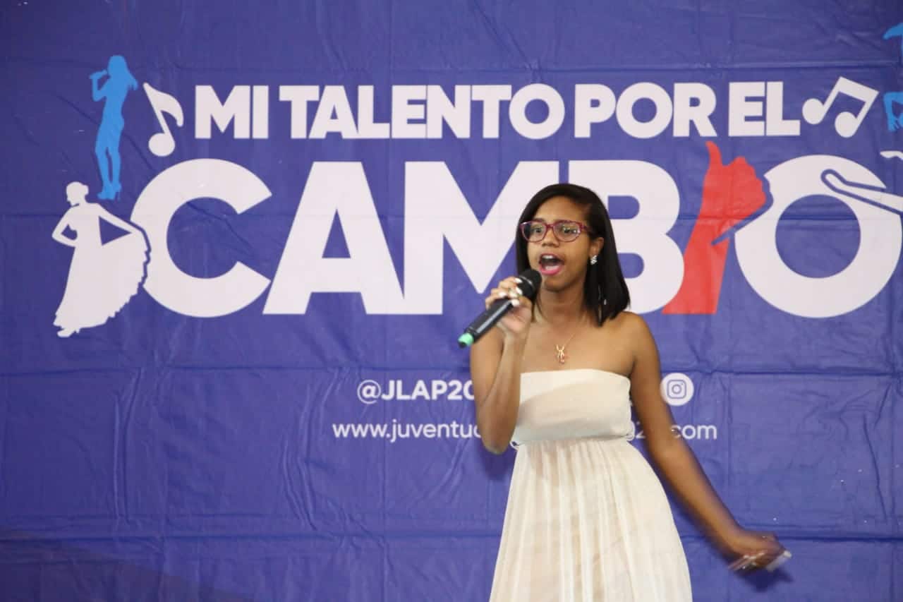 Kimberly Taveras resalta beneficios de masificar apoyo a jóvenes talentos