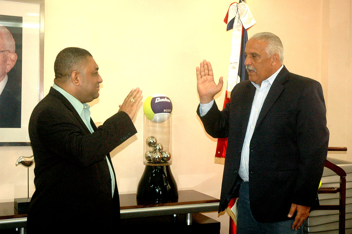 Designan a periodista Yoel  Adames comisionado Artes Marciales Mixtas