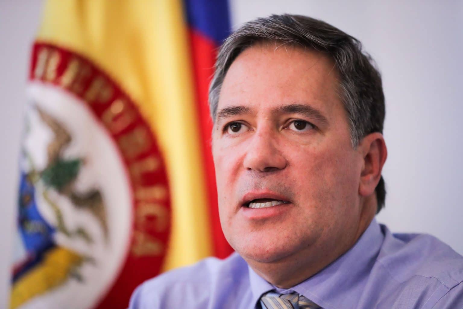 Expropiarán a exembajador finca que escondía un laboratorio de cocaína
