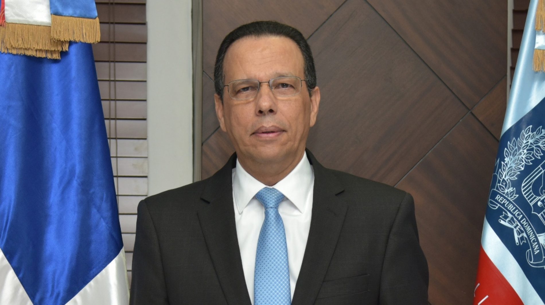 Ministro Peña Mirabal recibirá este lunes en la sede del MINERD a su designado sucesor Roberto Fulcar