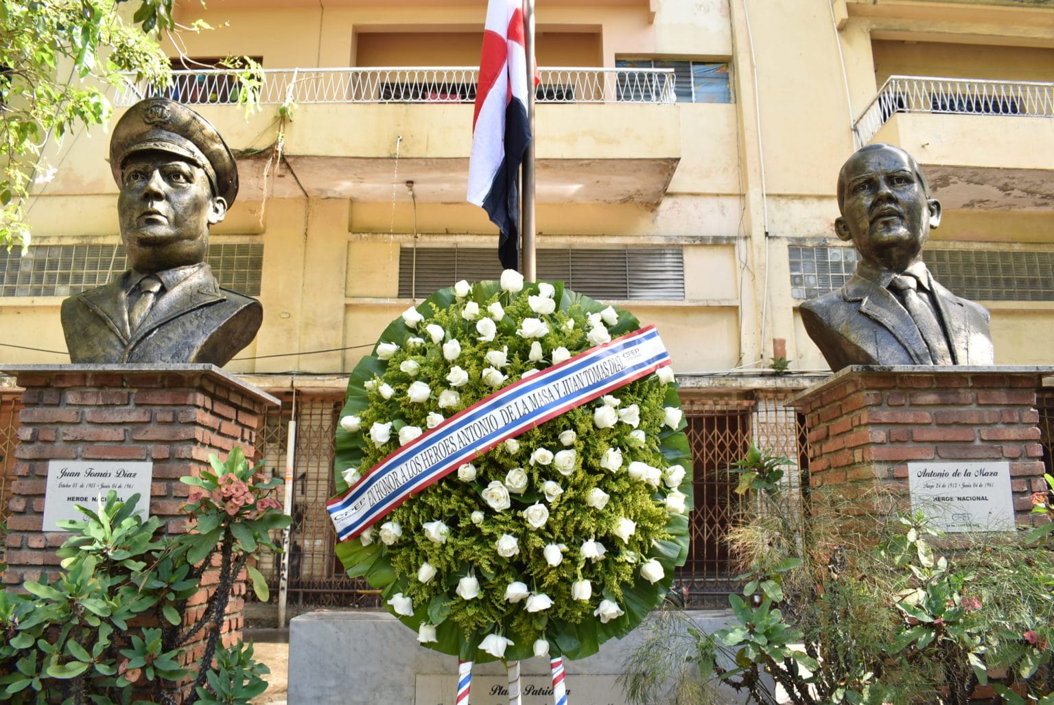 Efemérides Patrias recuerda al Teniente Amado, Antonio de la Maza y  Juan Tomás Díaz a 59 años de su muerte