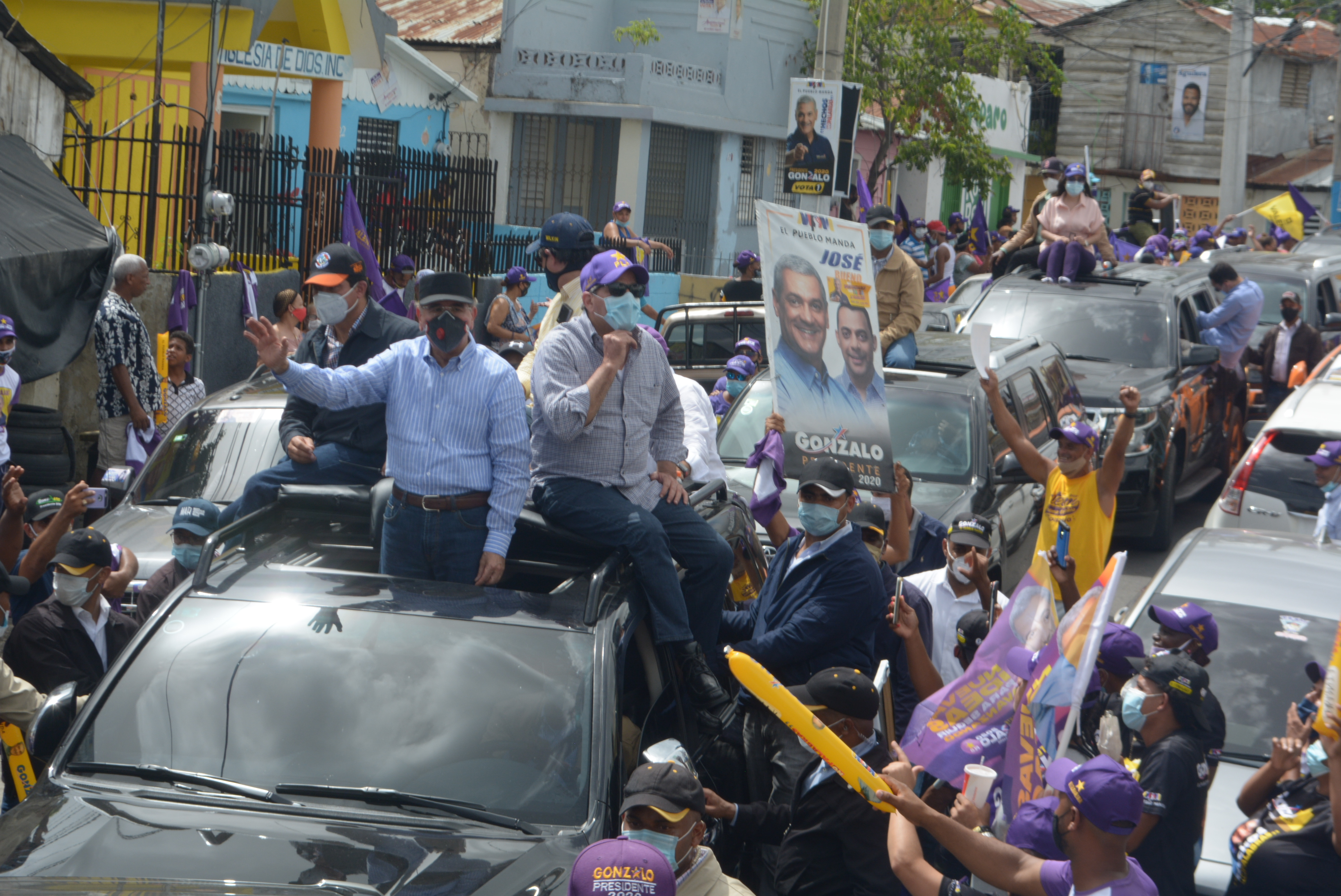 Danilo y Gonzalo intensifican campaña, recorren cuatro provincias