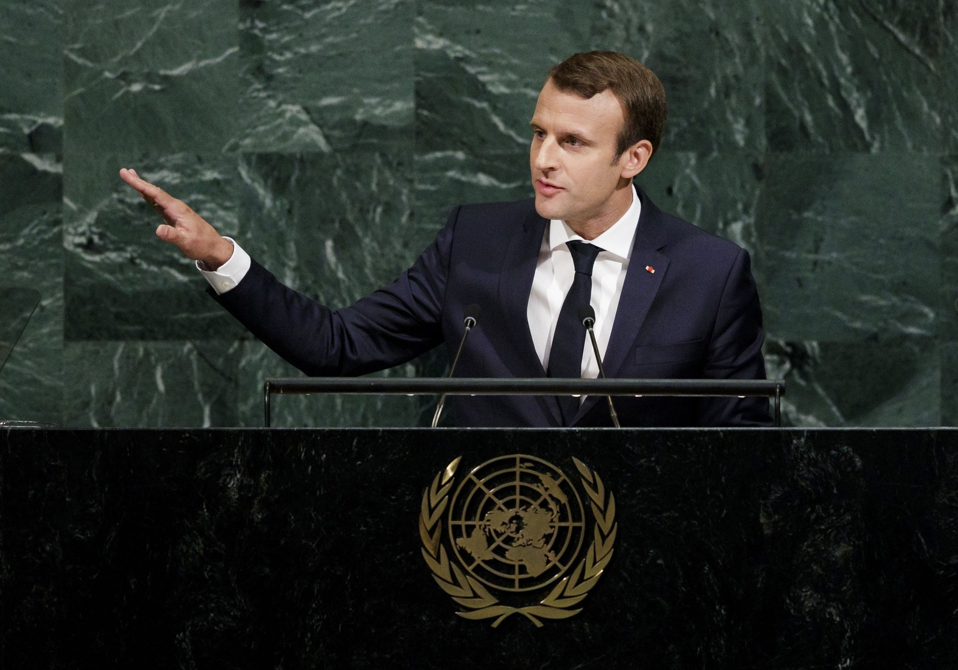Presidente Macron da positivo por coronavirus