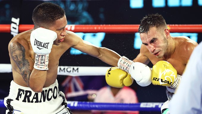 Joshua Franco supera a Moloney y gana el cetro de la AMB