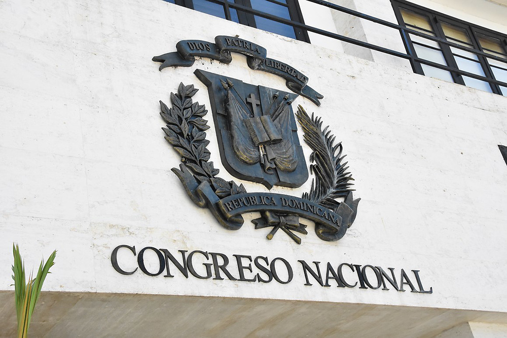 PRM y PLD aplauden el billón de pesos alcanzado en el Presupuesto Nacional