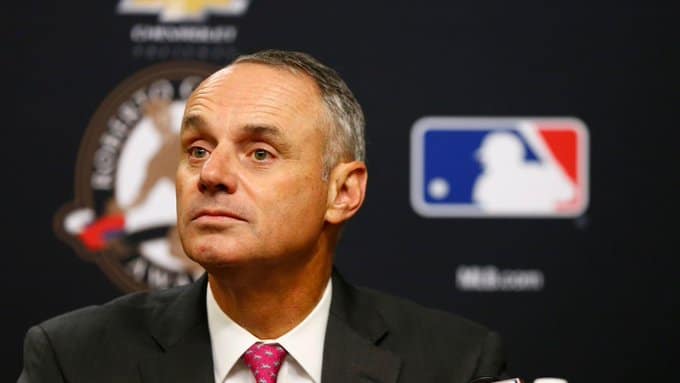 Habrá temporada del 2020 en las Grandes Ligas garantiza Manfred