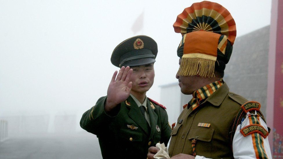 China vs India: por qué regresó la tensión entre los ejércitos de los dos países más poblados del mundo