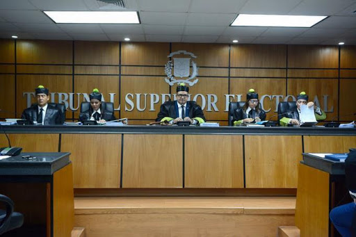 El TSE ordena que los partidos tengan delegados en cada colegio electoral
