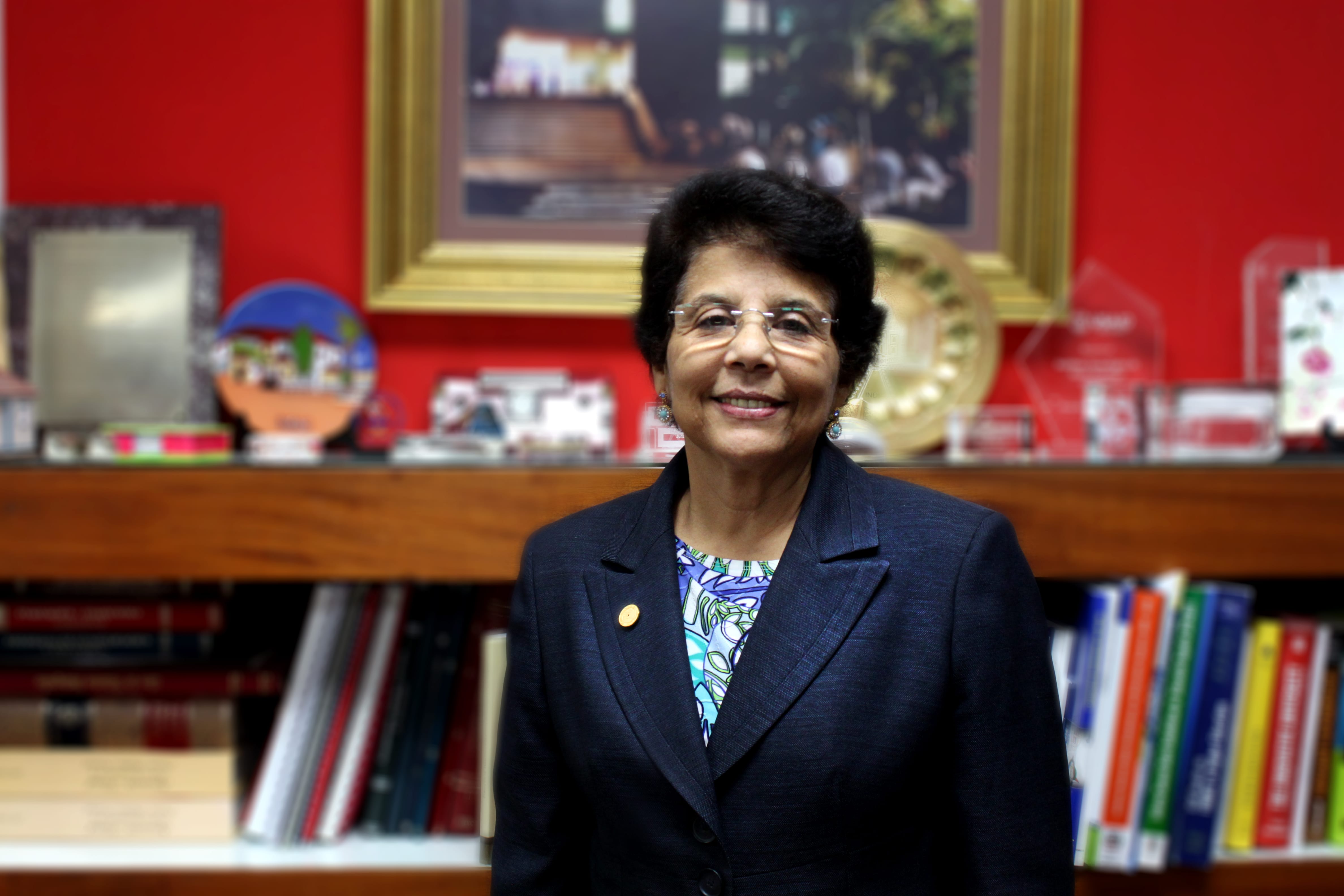 La dominicana Altagracia López, en el Instituto Internacional para la Educación Superior