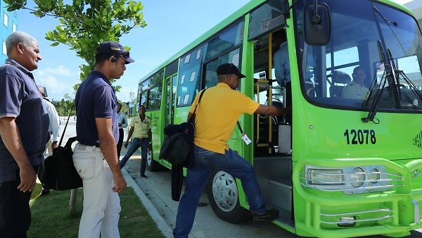 Diez autobuses de OMSA transportaran pasajeros por salida del Teleférico