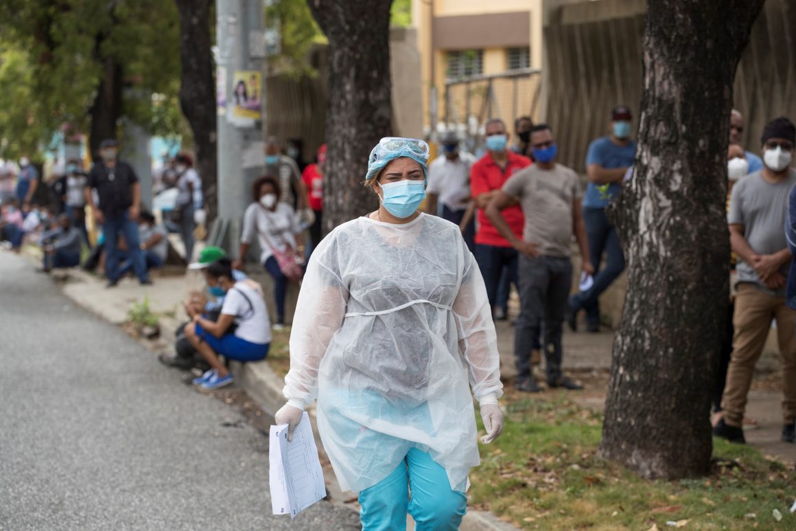 Autoridades Santiago Oeste y Salud Pública, saldrán casa por casa encarar coronavirus