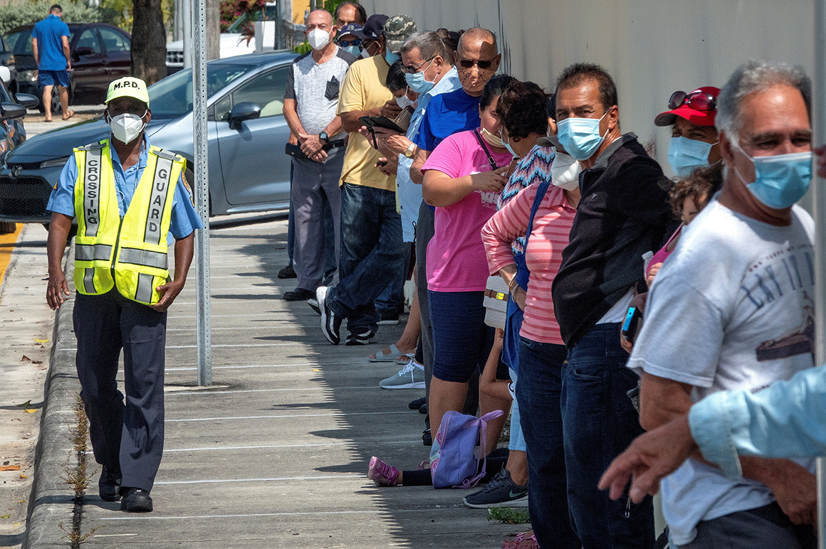 América registró el 64 % de muertes por COVID-19 del mundo la semana pasada