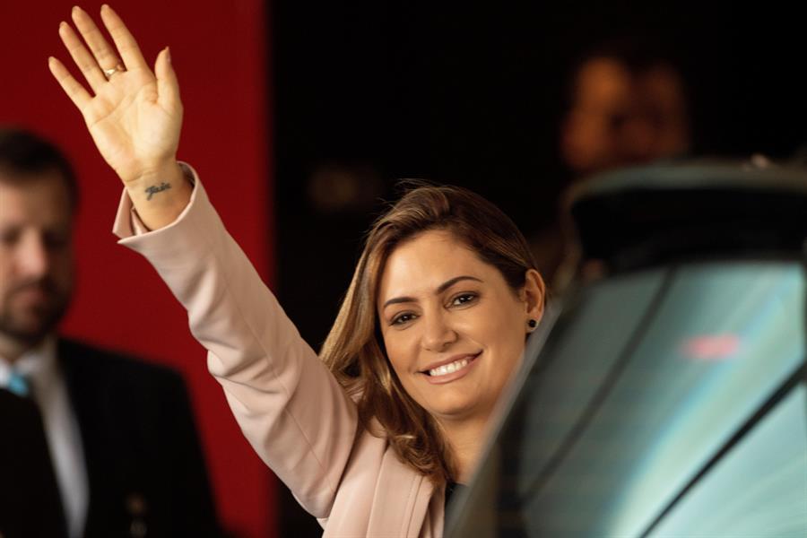 Primera dama de Brasil bajo investigación por tráfico de influencias