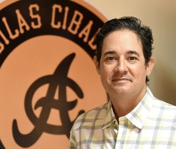 Hernández regresa a la Presidencia de las Águilas Cibaeñas