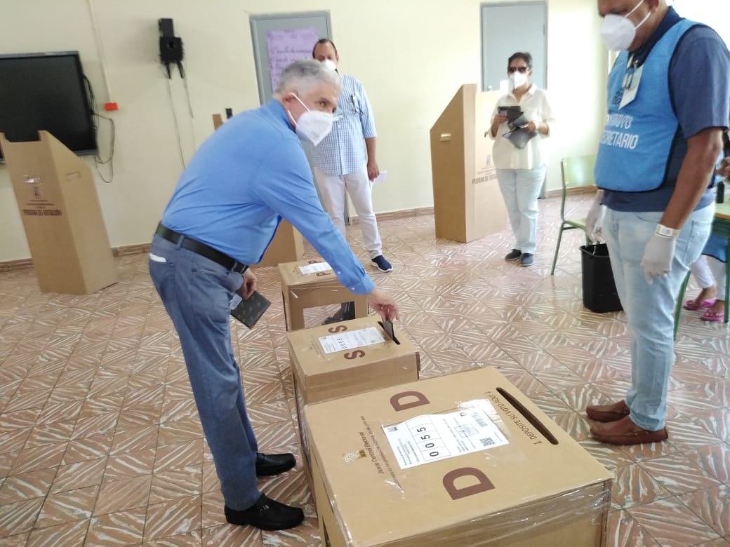 Eduardo Estrella afirma asistencia de los votantes a las urnas ha sido positiva