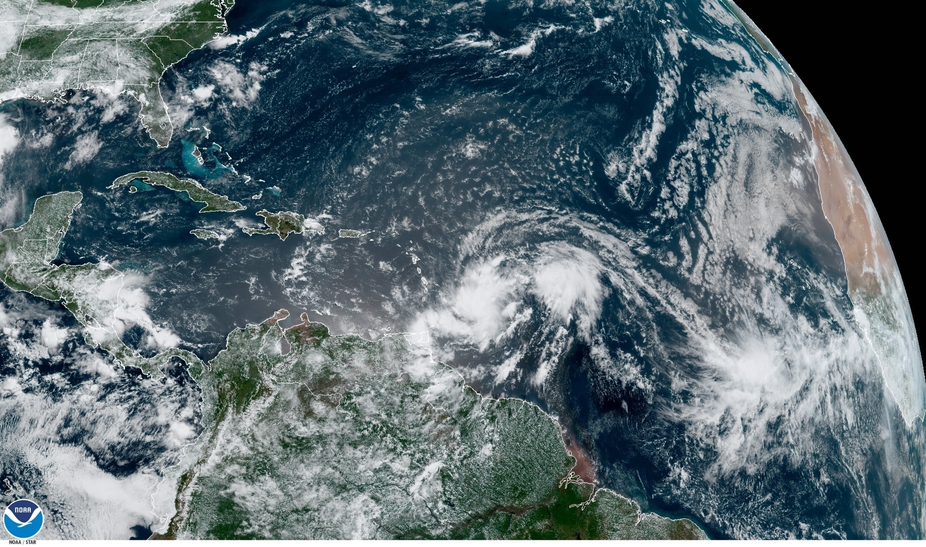 Temporada ciclónica en Atlántico será activa pero menos intensa que en 2020