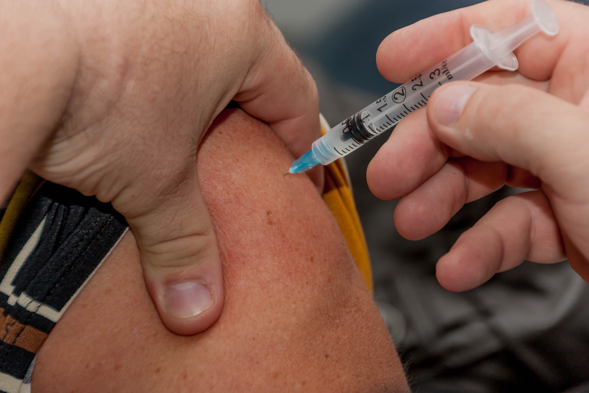Farmacéutica estadounidense inicia fase 3 de vacuna contra la COVID-19