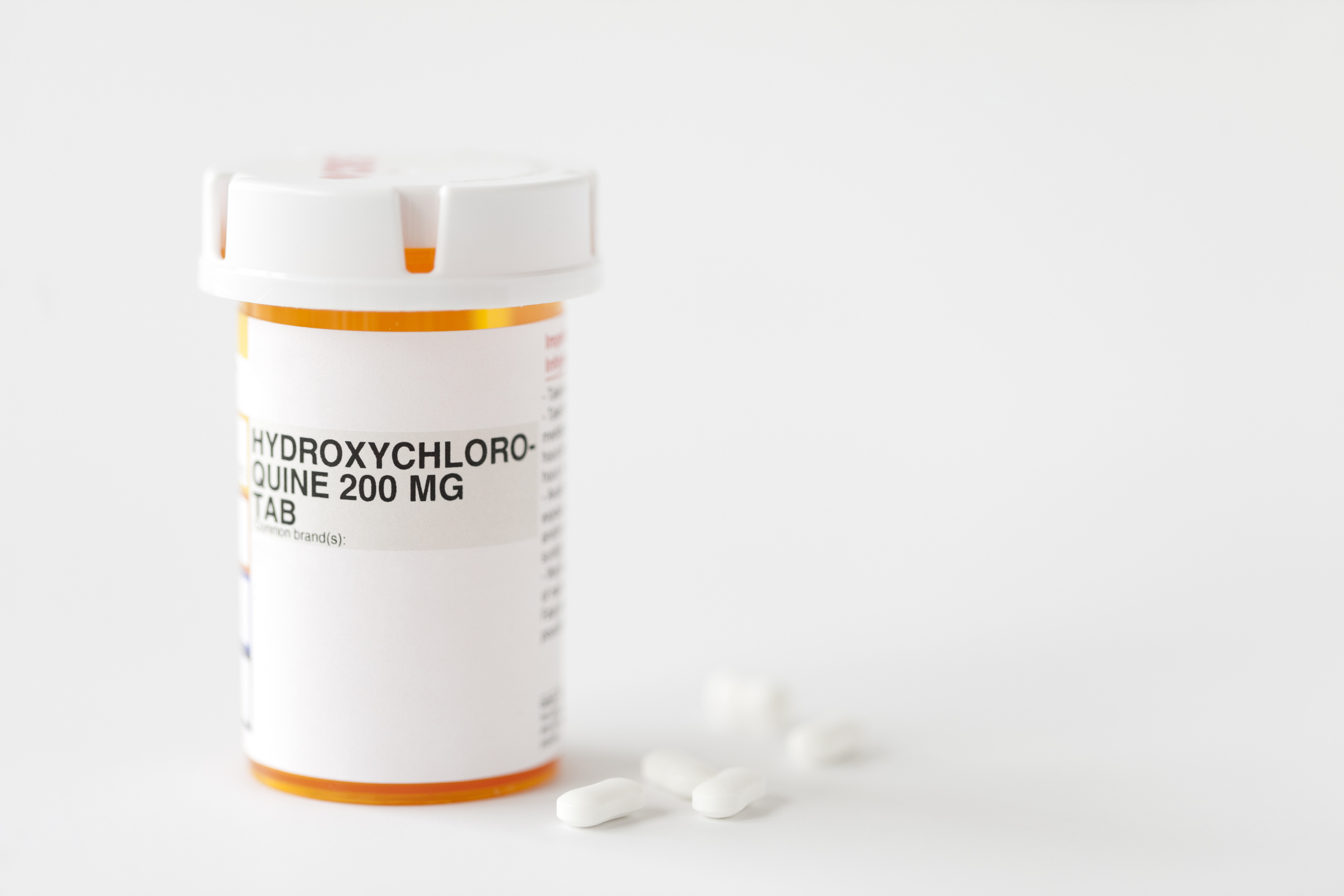 Suspendidos ensayos con hidroxicloroquina combinado con fármacos para el VIH