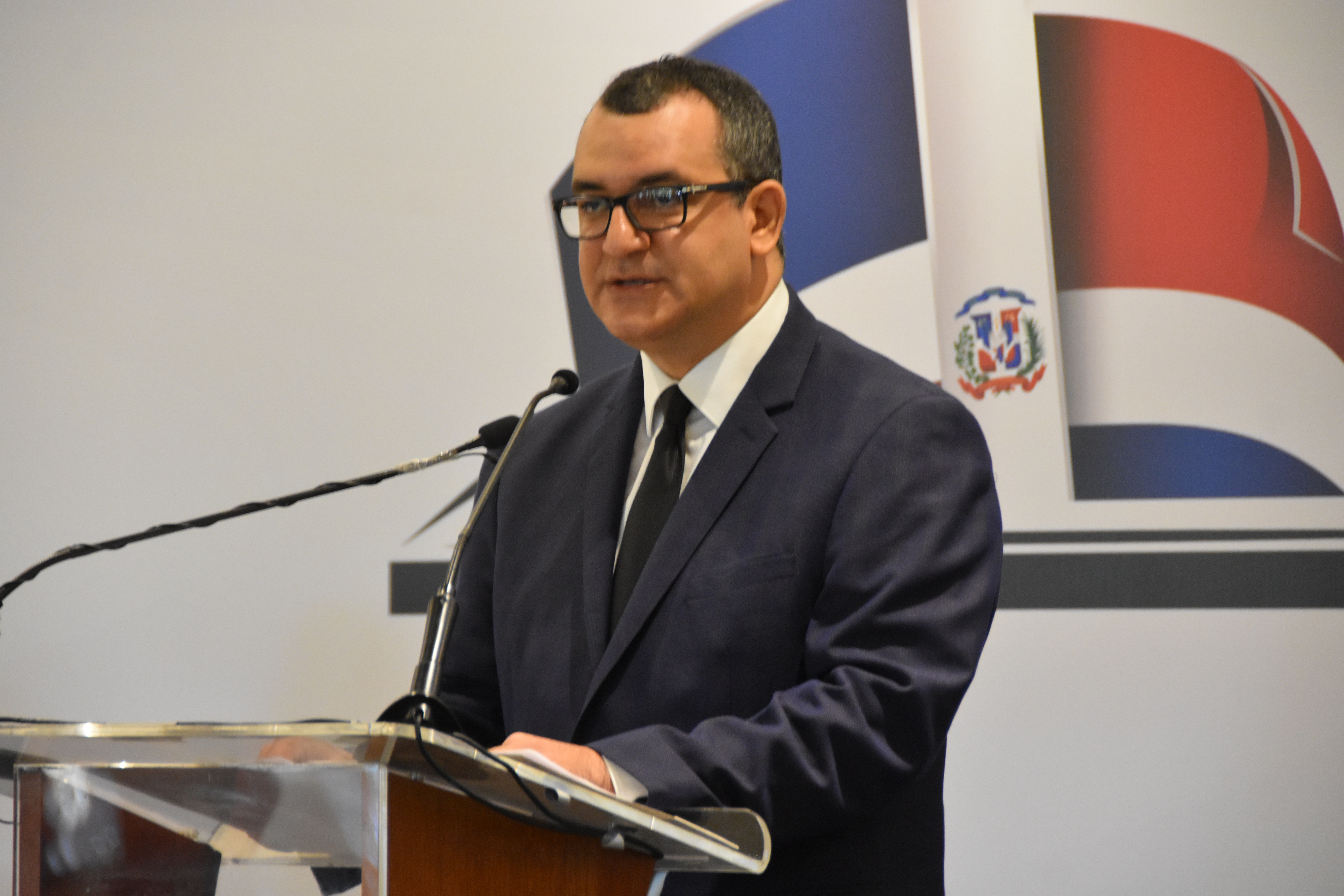 Román Jáquez renuncia al TSE, asumirá este miércoles la presidencia de la JCE
