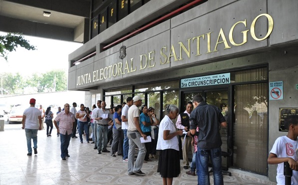 Recuperan dinero robado en la Junta Electoral de Santiago