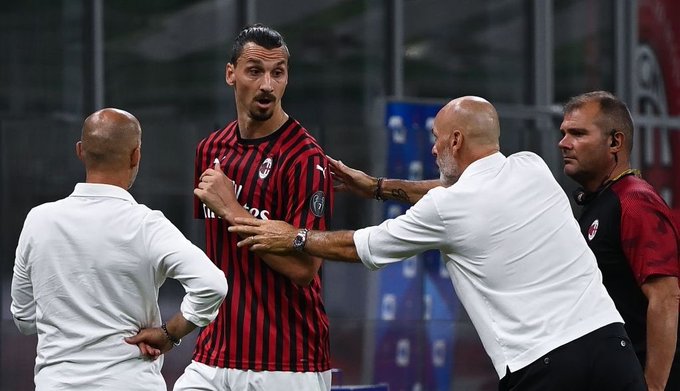 Ibrahimovic se enfada con su DT al ser sustituido en goleada del Milan