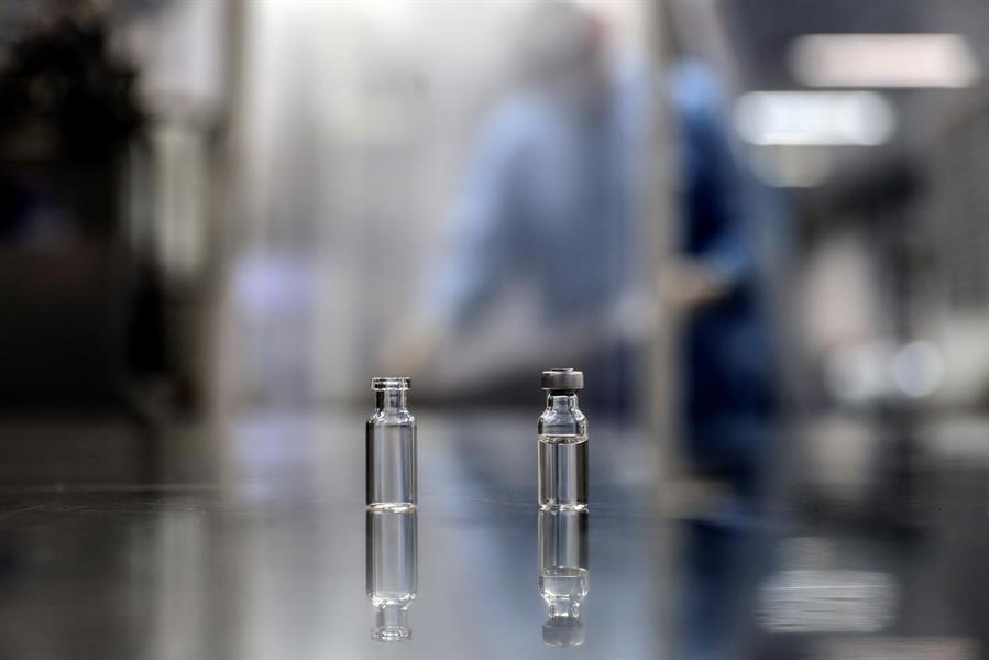 Rusia venderá su vacuna anticovid-19 bajo el nombre 