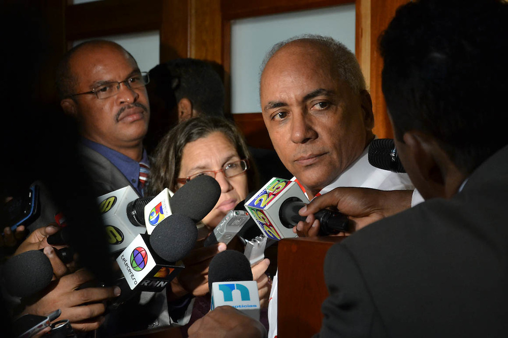 Presidente Abinader destituye a Bolívar Sánchez y a Joan Manuel Alcántara, entre otros procuradores adjuntos