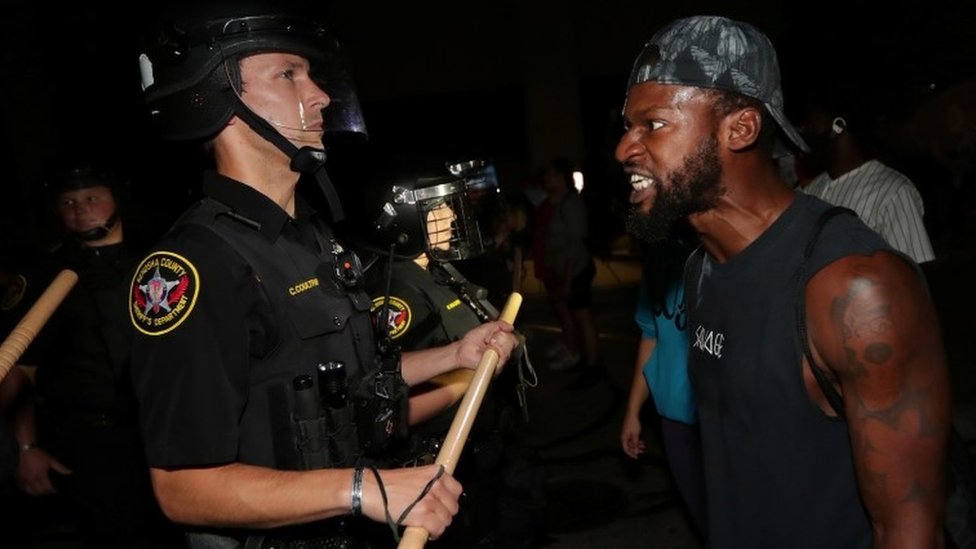 Jacob Blake: el caso del afroestadoundiense baleado por la espalda por la policía que reencendió las protestas en EE.UU.