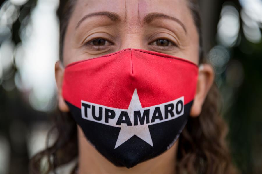 Prosigue rebelión chavista contra Maduro y opositora contra Guaidó