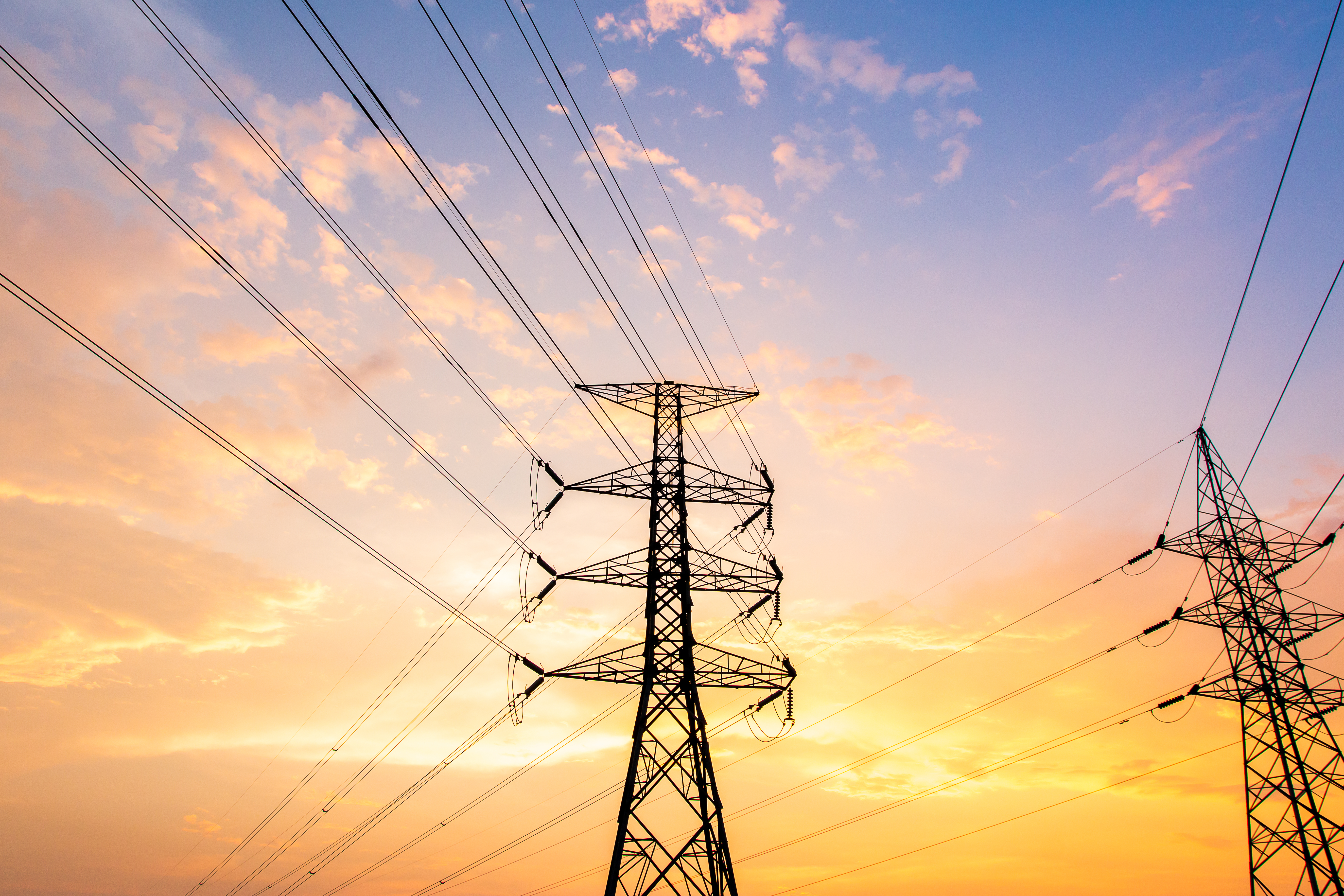 ADIE muestra apoyo a MEM en liderazgo de reformas del sector eléctrico