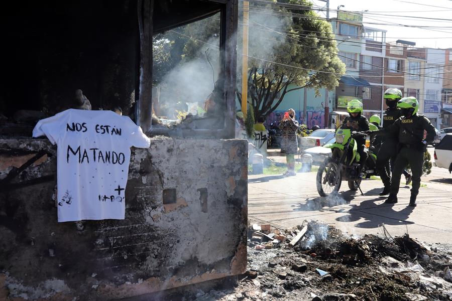 Colombia arde por brutalidad policial similar a la de EEUU