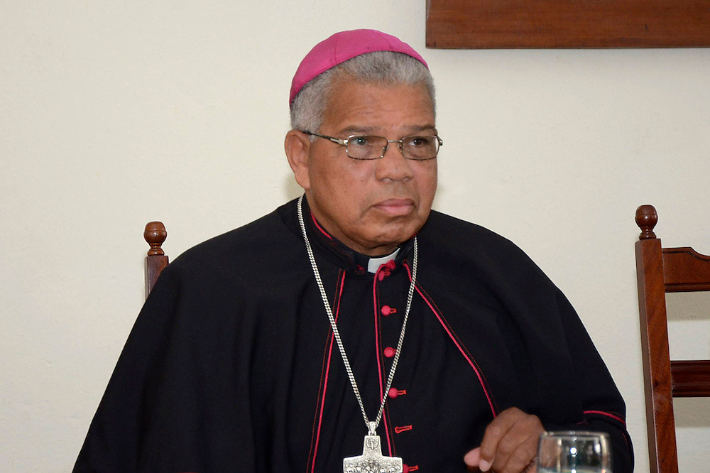 Monseñor Francisco Ozoria compara el aborto con la pena de muerte