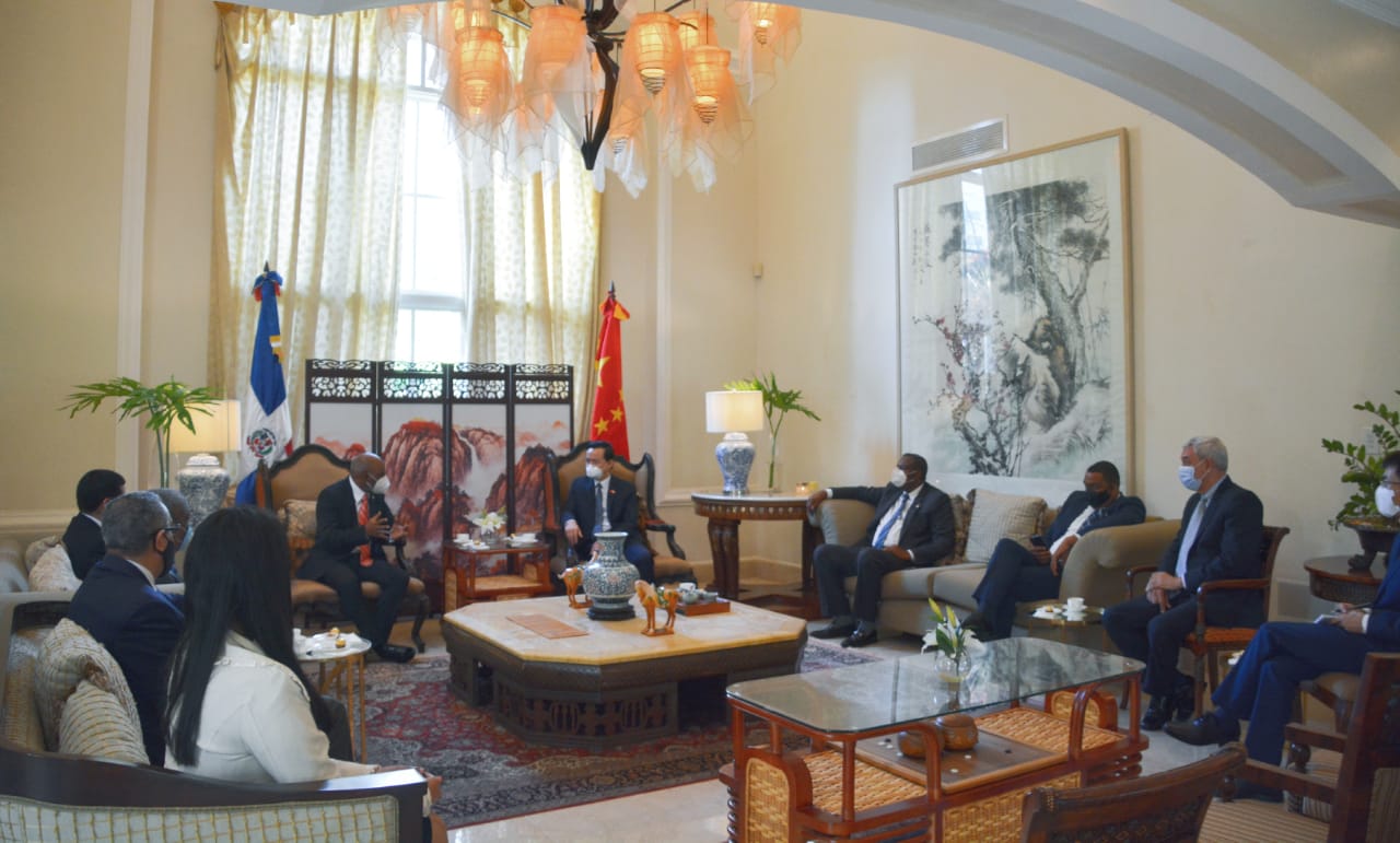 Diputados expresan a embajador chino apoyo a relaciones bilaterales